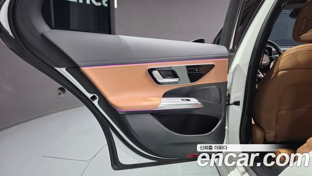 Mercedes-Benz E-Class E200 Avantgarde