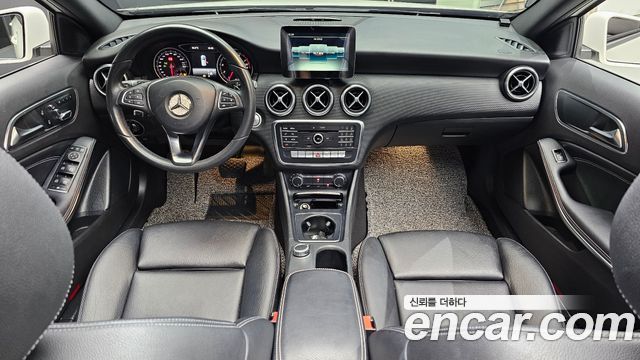 Mercedes-Benz A-Class A200