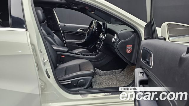 Mercedes-Benz A-Class A200
