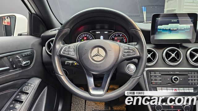 Mercedes-Benz A-Class A200