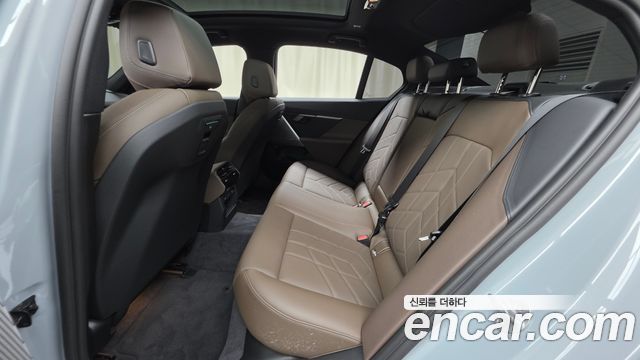 BMW 5-Series 523d M Sport