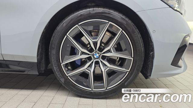 BMW 5-Series 523d M Sport