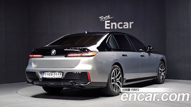 BMW 7-Series 740i sDrive M Sport Individual