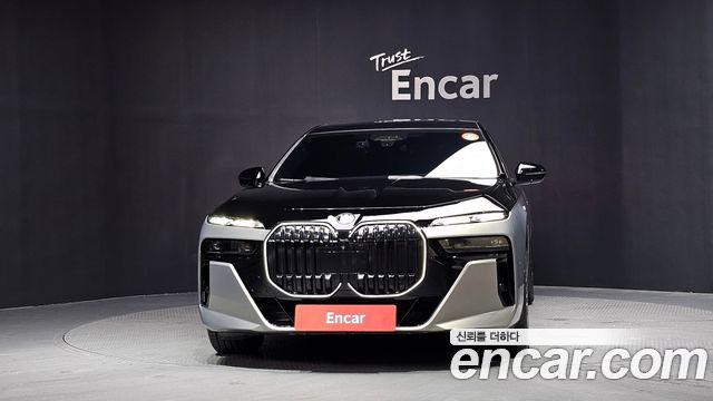 BMW 7-Series 740i sDrive M Sport Individual