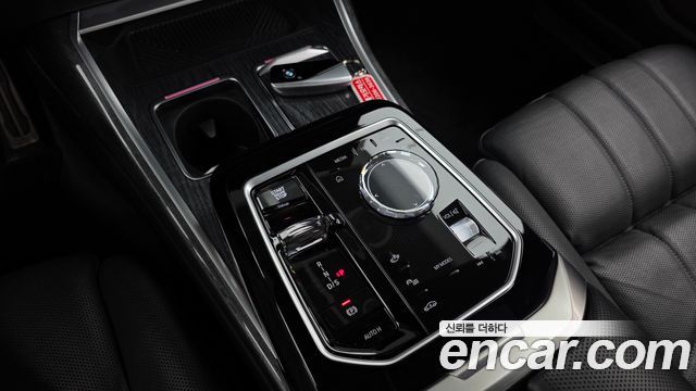 BMW 7-Series 740i sDrive M Sport Individual