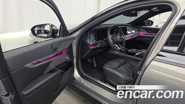 BMW 7-Series 740i sDrive M Sport Individual