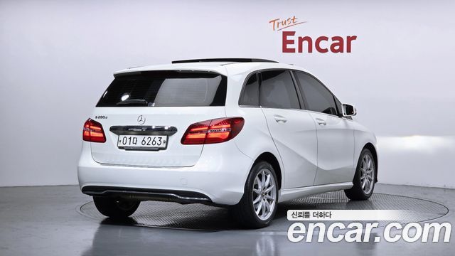 Mercedes-Benz B-Class B200 d