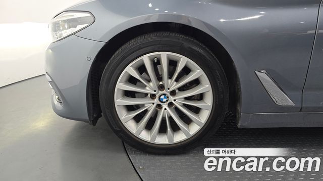 BMW 5-Series 520d Luxury Special Edition