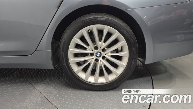 BMW 5-Series 520d Luxury Special Edition