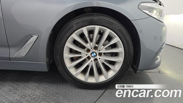 BMW 5-Series 520d Luxury Special Edition