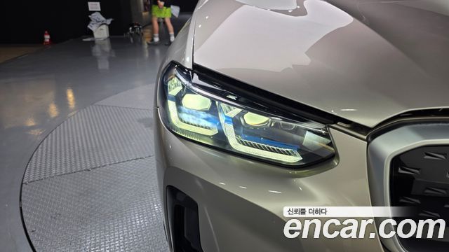 BMW iX3 M Sports