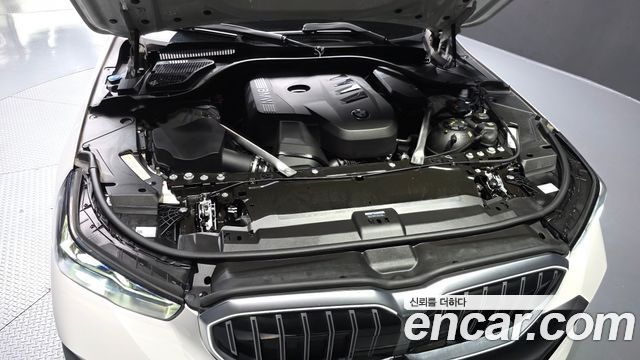 BMW 5-Series 530i xDrive M Sport