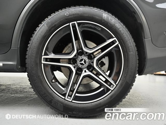 Mercedes-Benz GLC-Class GCL300 4MATIC Coupe