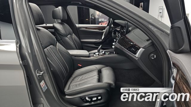 BMW 5-Series 520i M Sport