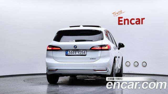 BMW 2-Series 220i Luxury