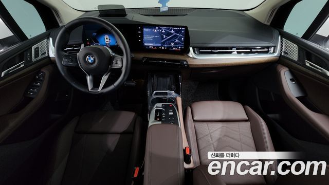 BMW 2-Series 220i Luxury