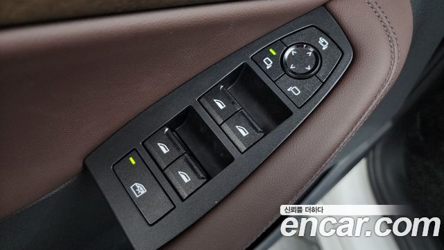 BMW 2-Series 220i Luxury