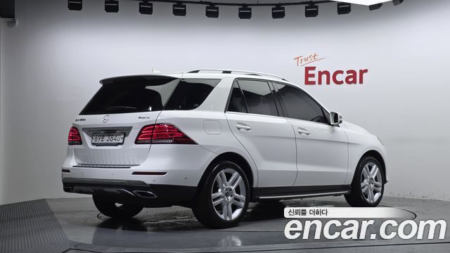 Mercedes-Benz GLE-Class GLE350 d 4MATIC