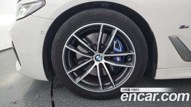 BMW 5-Series 520i M Sport