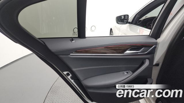 BMW 5-Series 520i M Sport