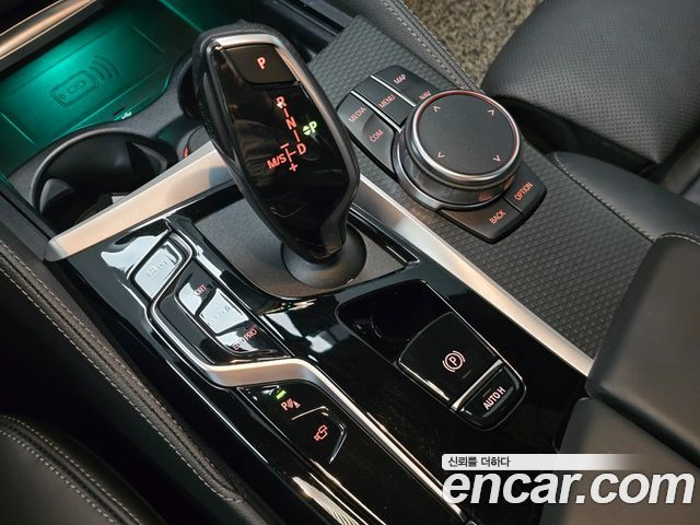 BMW 5-Series 523d xDrive M Sport